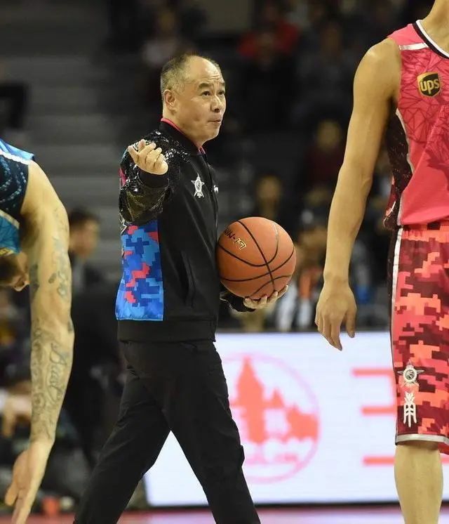 华体会入口- 那不勒斯连胜遭终结，榜首之争白热化  